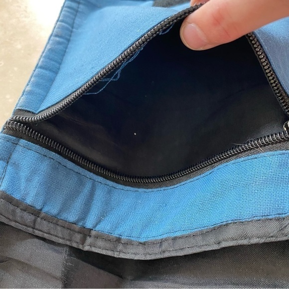 Colorado Flag Themed small to medium sized shoulder bag by Rising International. - Picture 13 of 16